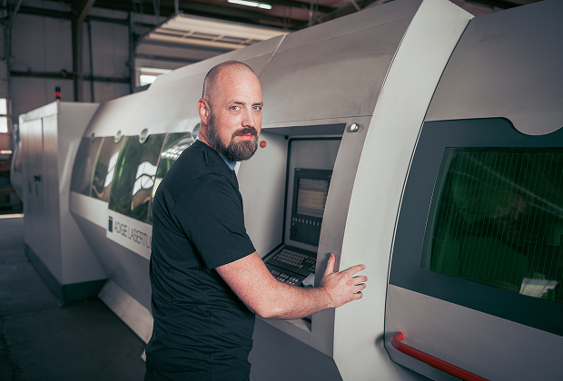 Looking for a Metal Expert-4